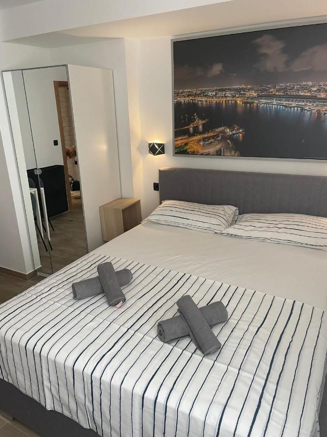 Apartments Anka Pula Eksteriør billede