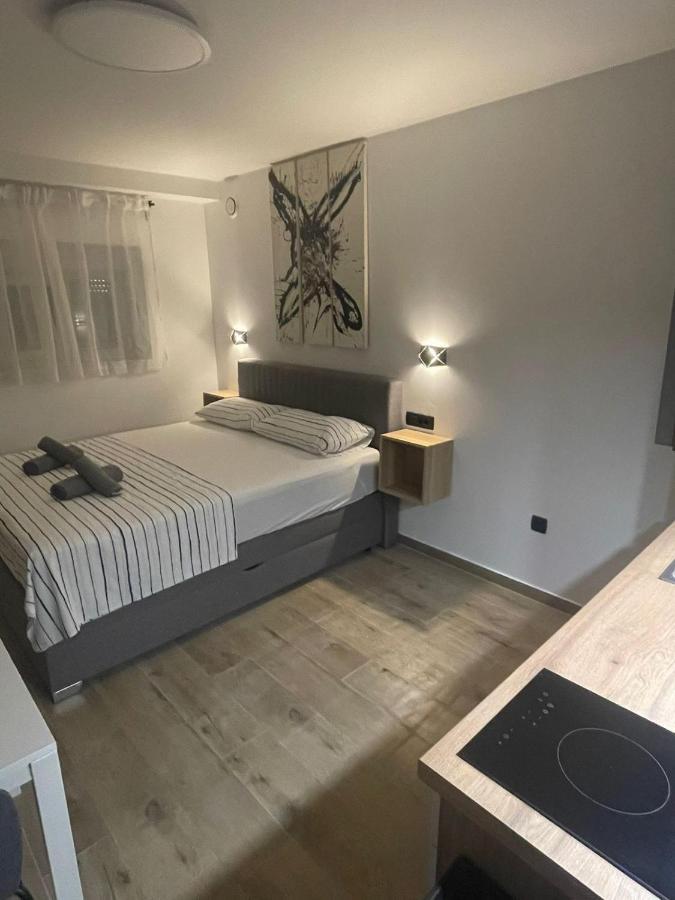 Apartments Anka Pula Eksteriør billede