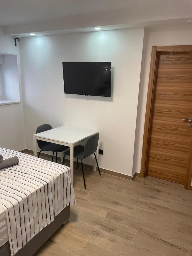 Apartments Anka Pula Eksteriør billede